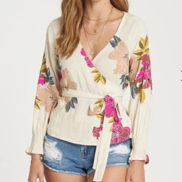 Billabong Women’s M Daisy Wrap Long Sleeve Surplice Top - Picture 10 of 12